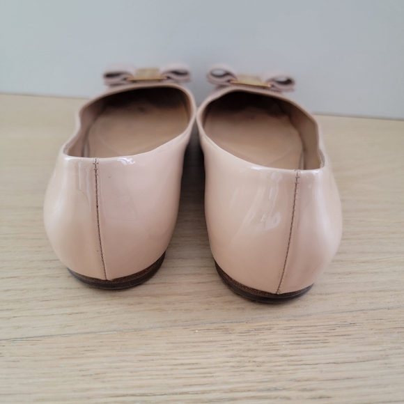 ❤️SALVATORE FERRAGAMO VARINA PATENT LEATHER BALLERINA FLAT (BLUSH PINK) - Picture 5 of 9